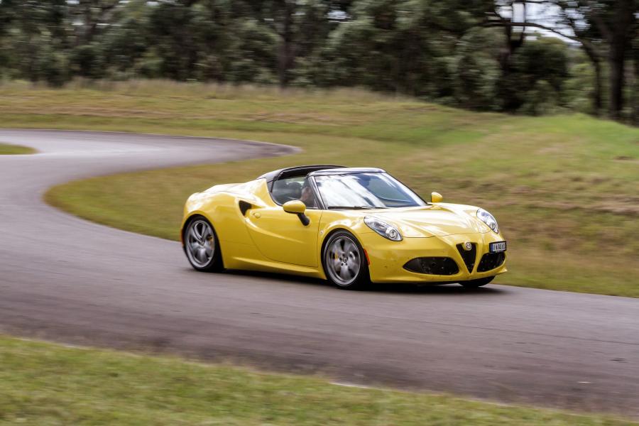  Alfa Romeo 4C Spider (960) 2015 года  (AU) (фото 38 из 40)